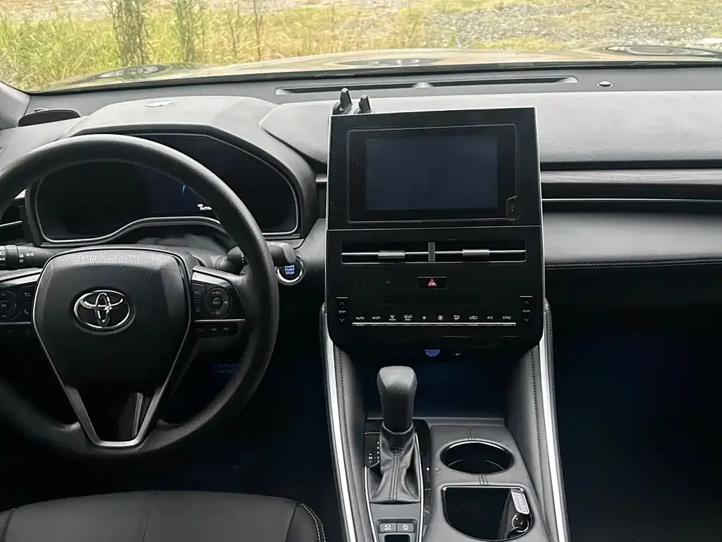 Toyota Avalon — фото 3
