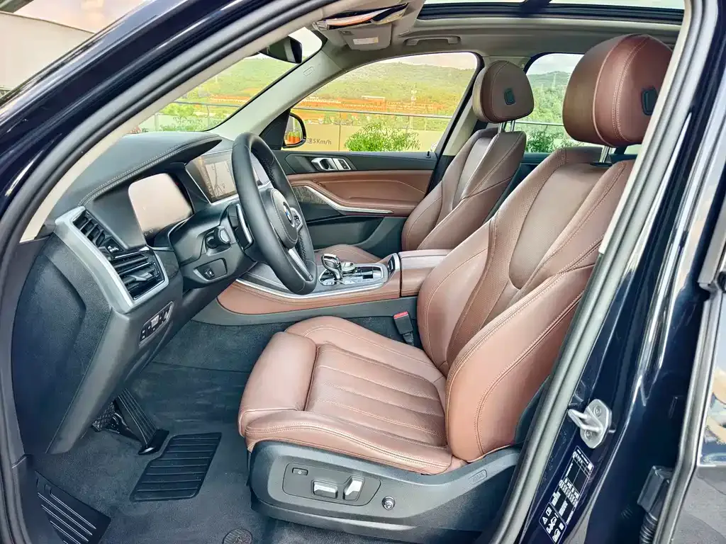 BMW X5 (Import) — фото 4