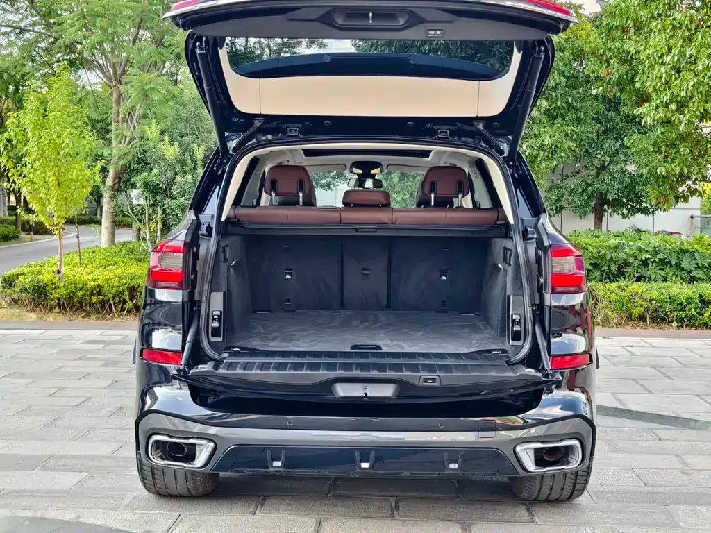BMW X5 (Import) — фото 2