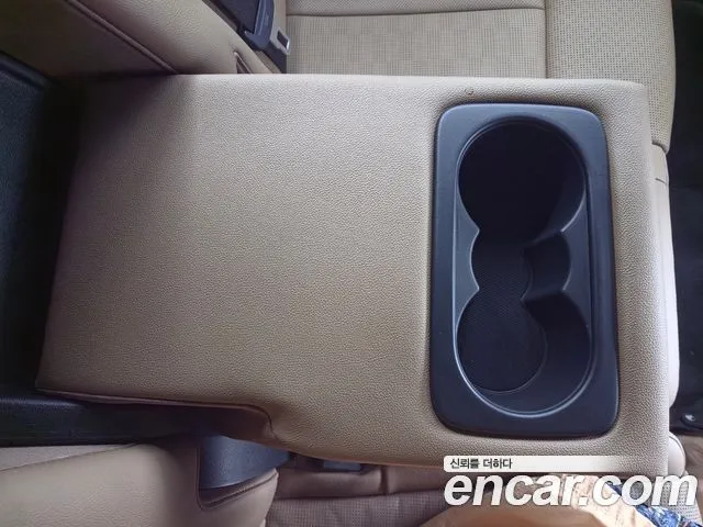 Kia Sorento — фото 9
