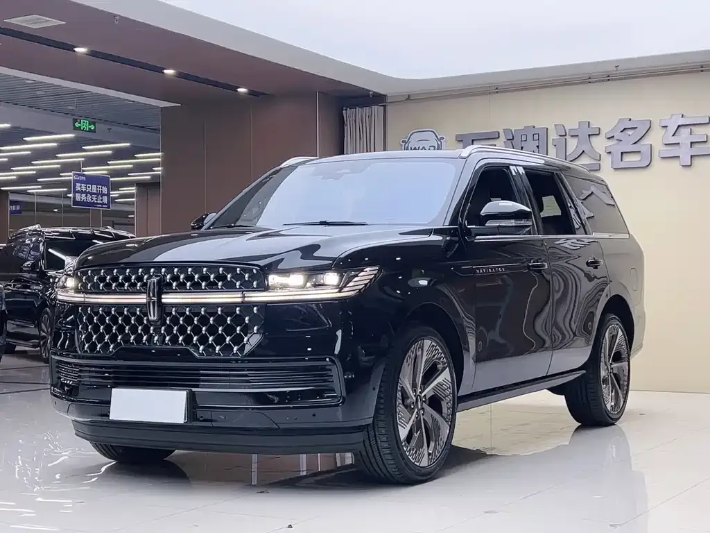 Lincoln Navigator — фото 1