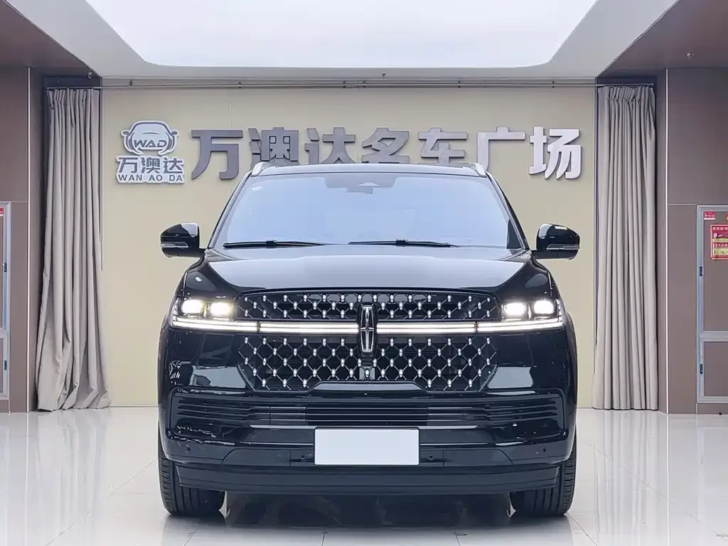 Lincoln Navigator — фото 10