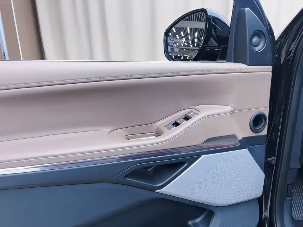 Lincoln Navigator — фото 9