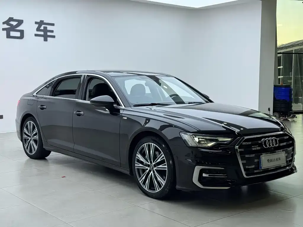 Audi A6L — фото 6