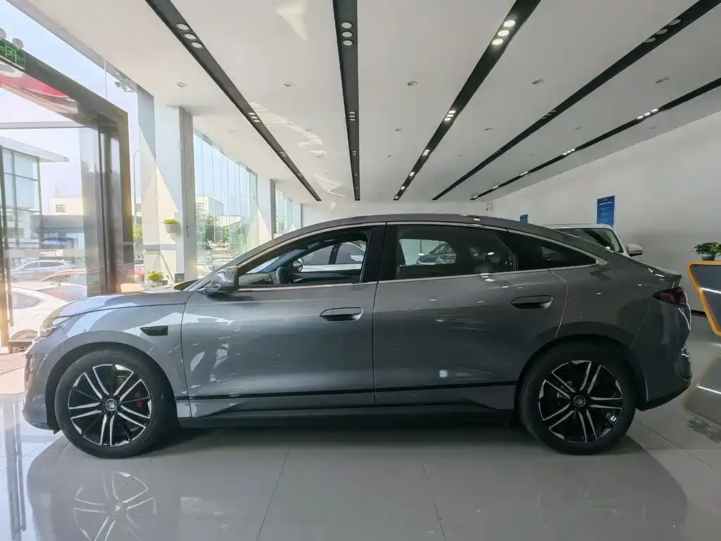 BYD Qin L — фото 3