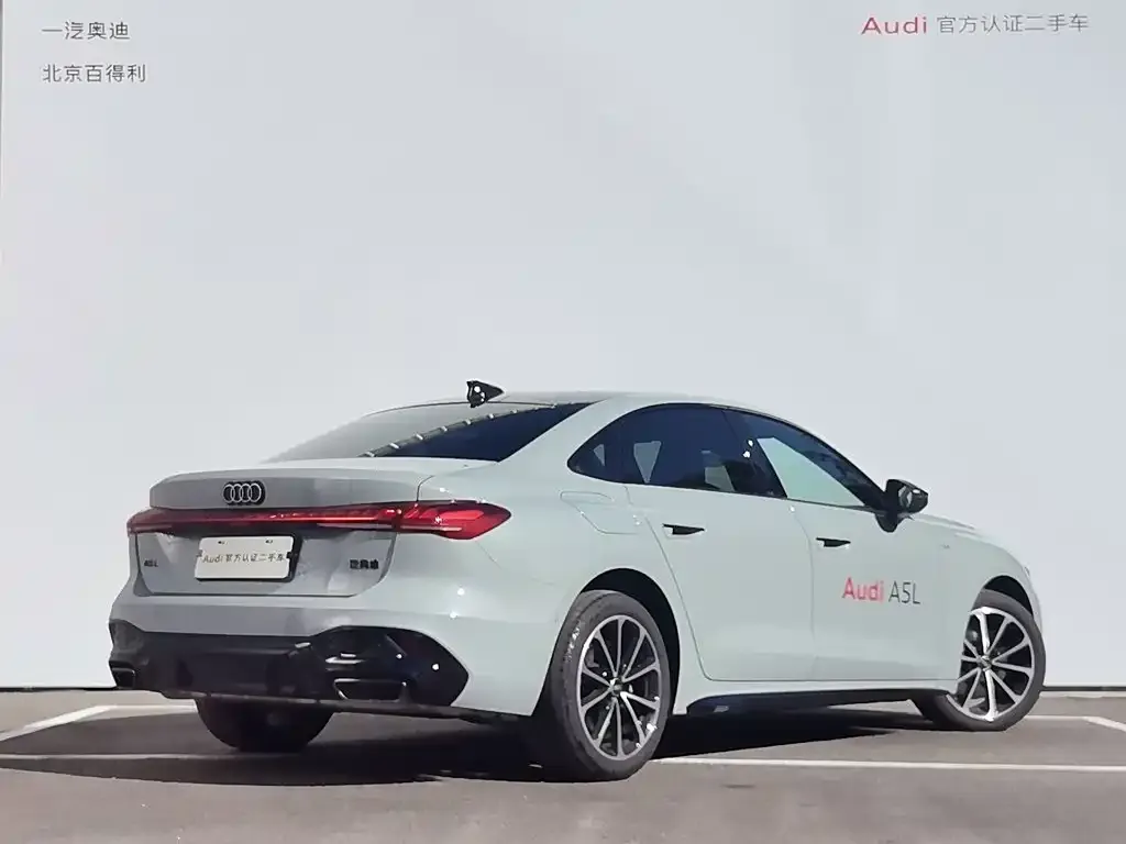 Audi A5L — фото 2