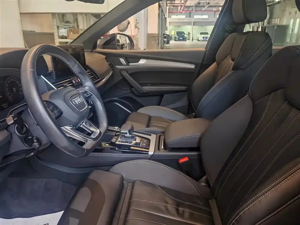 Audi Q5L Sportback — фото 7