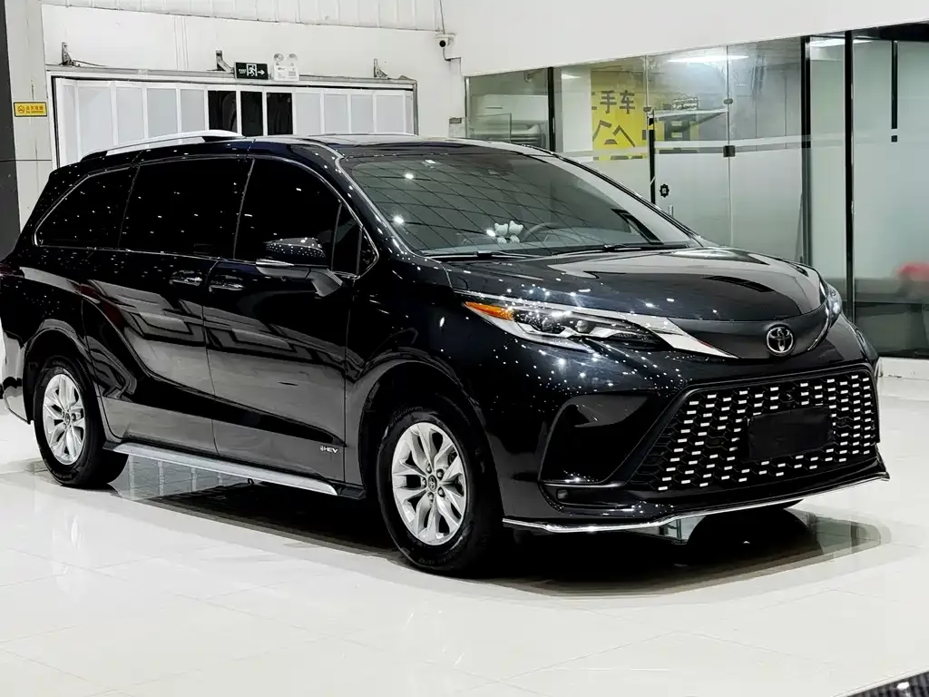 Toyota Granvia — фото 9