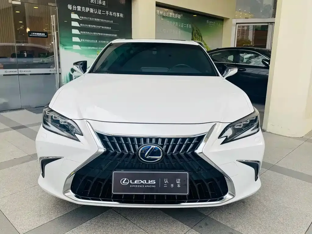 Lexus ES — фото 9
