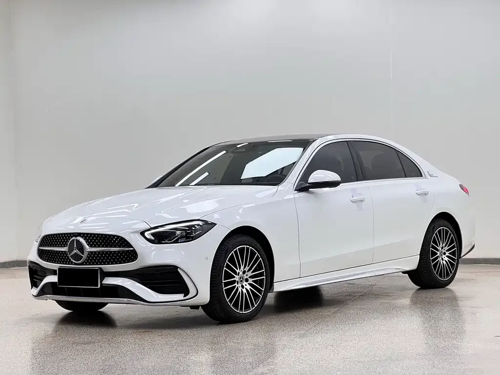 Mercedes-Benz C-Class — фото 1