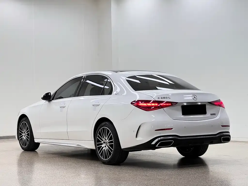 Mercedes-Benz C-Class — фото 8