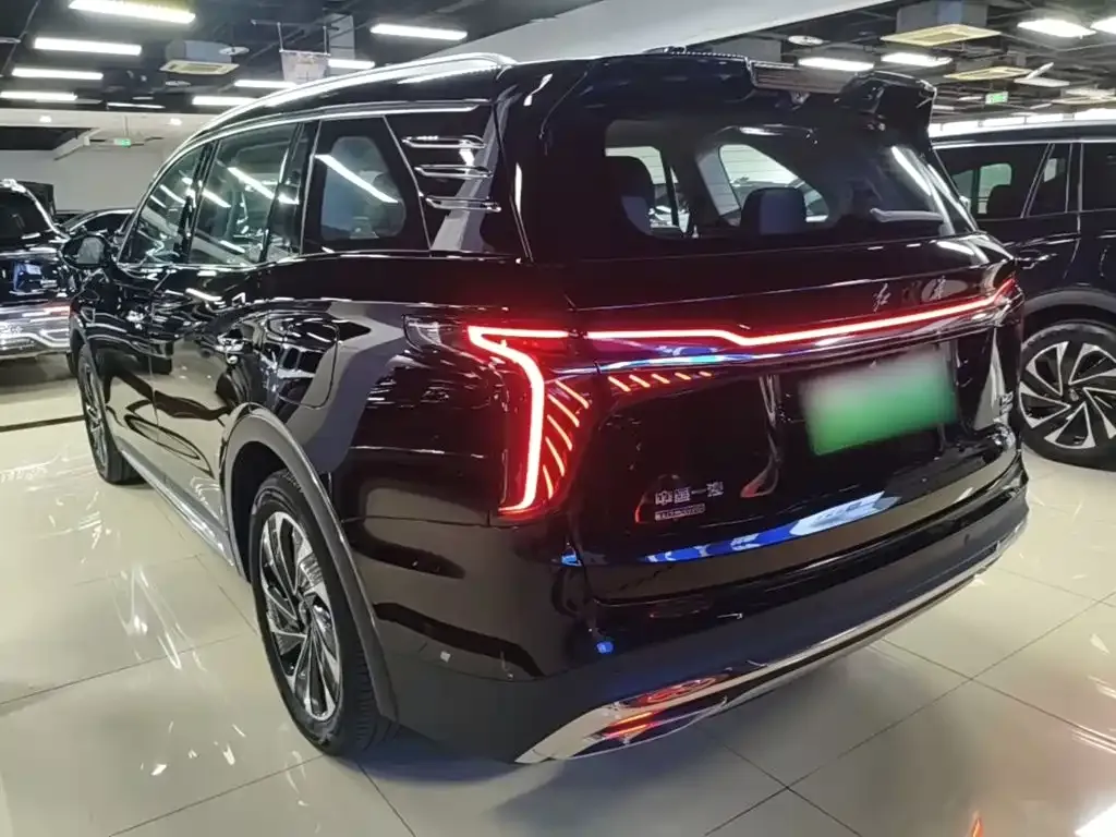 Hongqi HS7 PHEV — фото 7