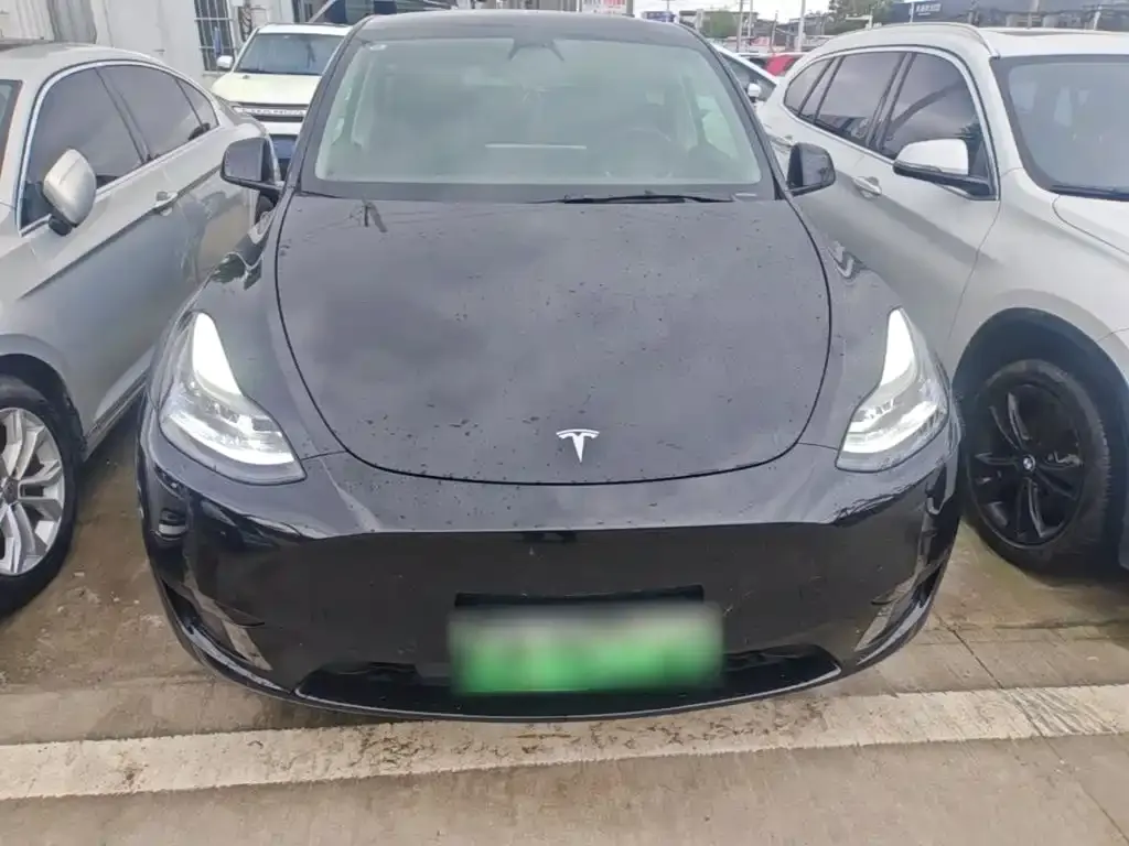 Tesla Model Y — фото 7
