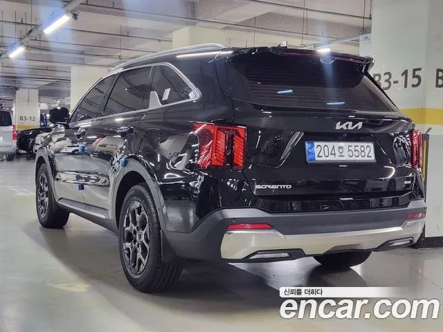 Kia Sorento — фото 9