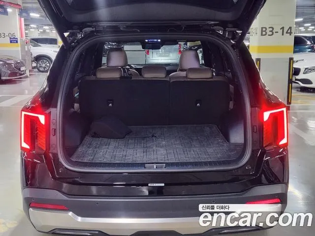 Kia Sorento — фото 8
