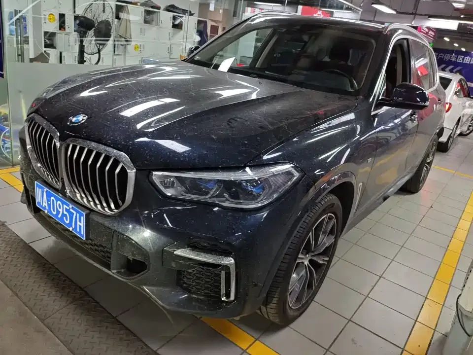 BMW X5 — фото 1