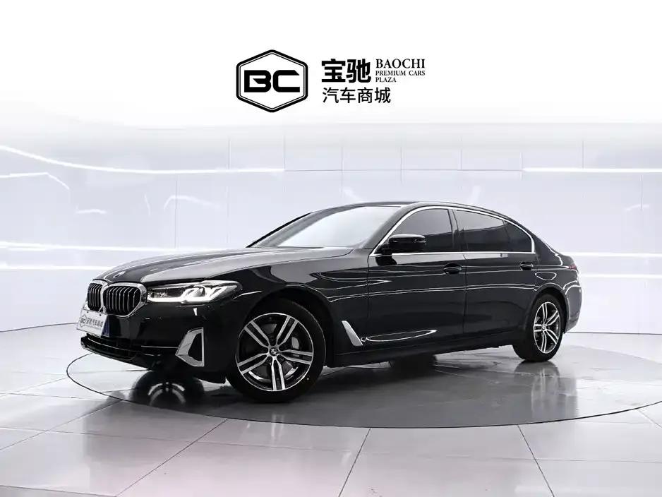 BMW 5 Series — фото 1
