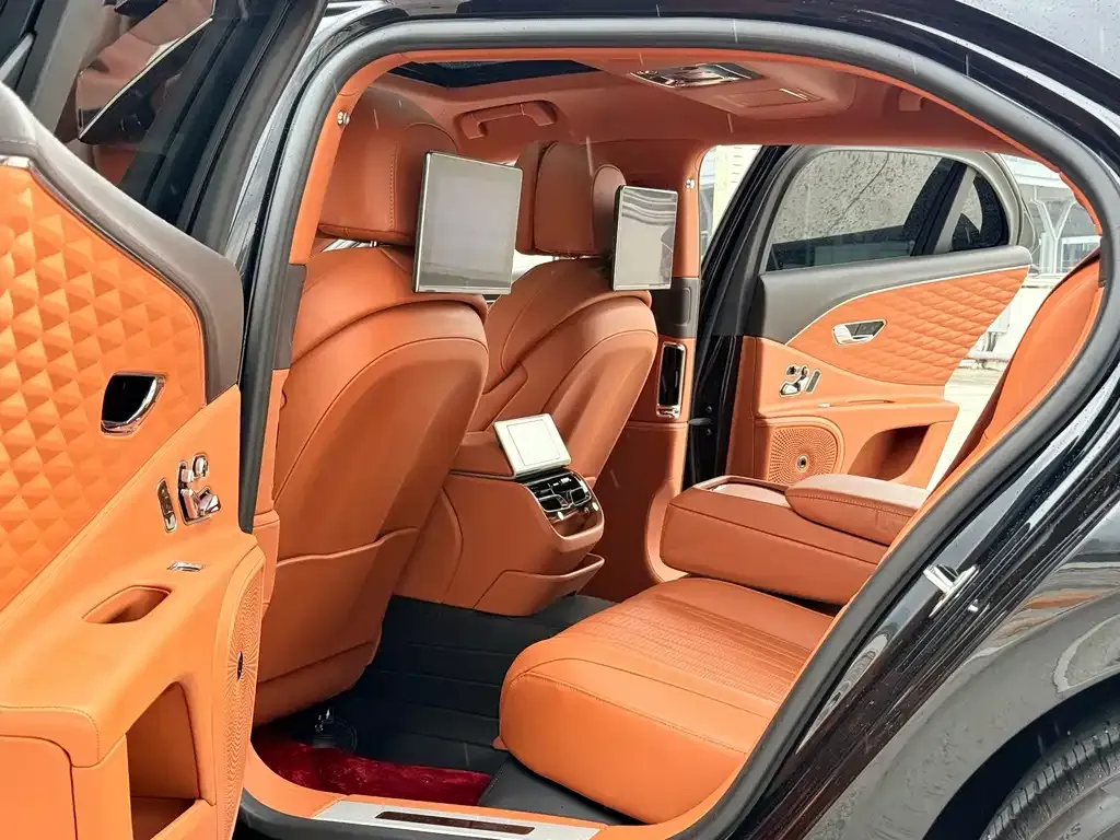 Bentley Flying Spur — фото 7