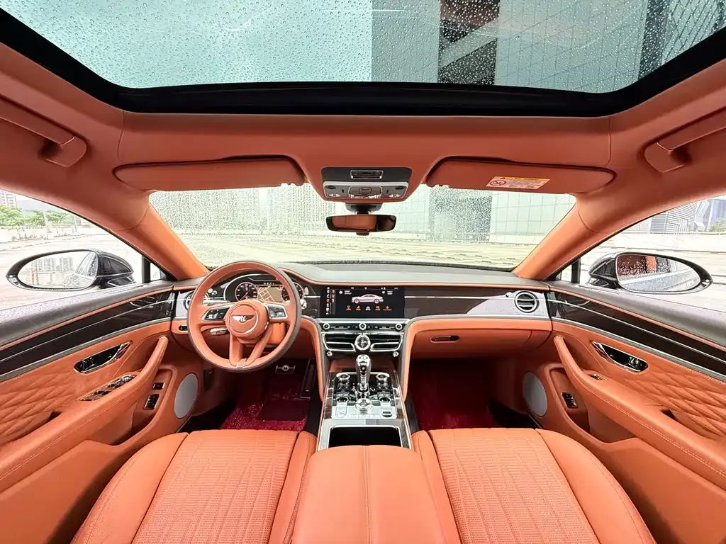 Bentley Flying Spur — фото 10