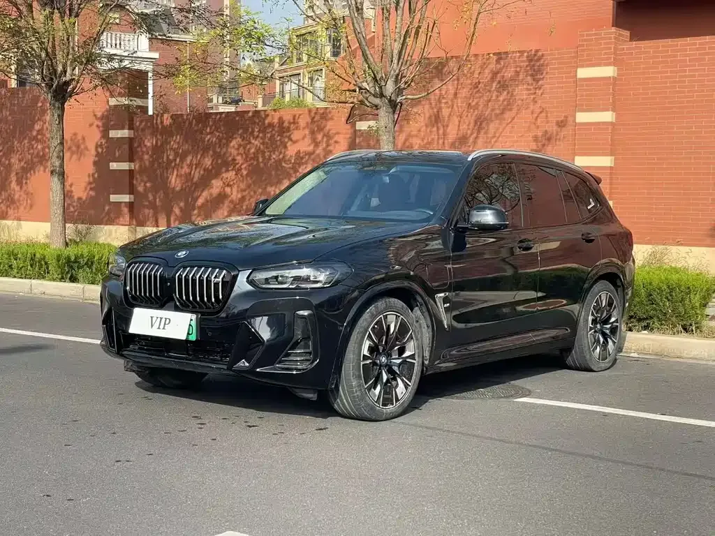 BMW iX3 — фото 1