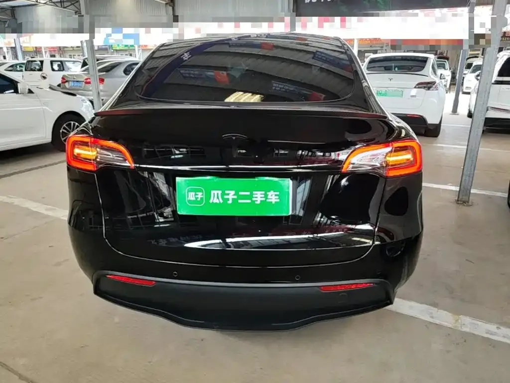 Tesla Model Y — фото 7