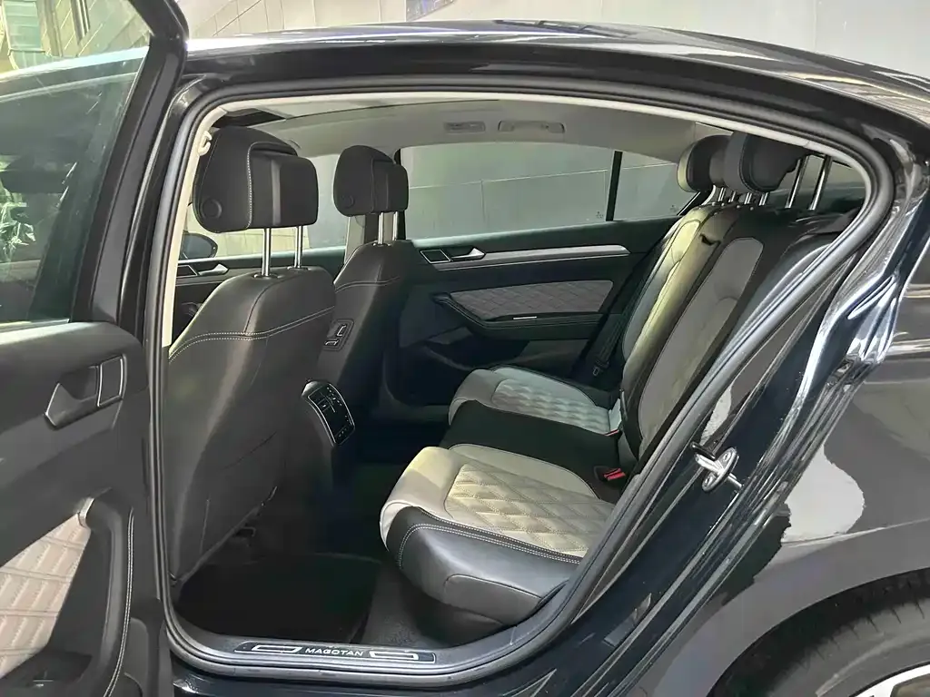 Volkswagen Magotan — фото 9