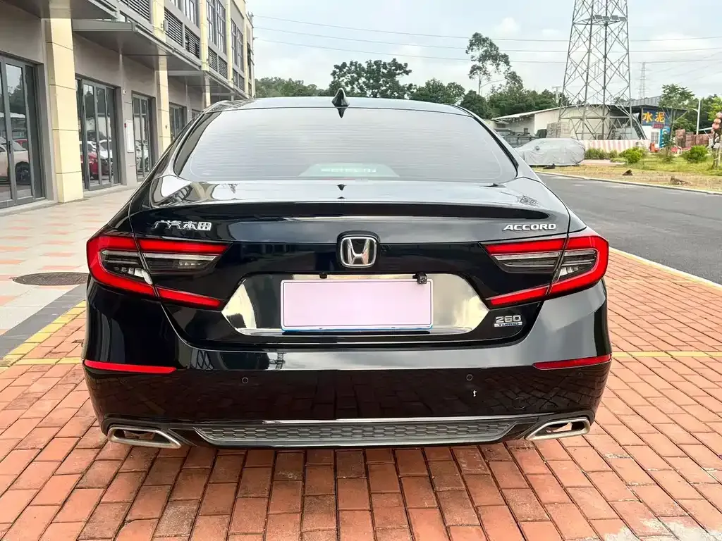 Honda Accord — фото 3