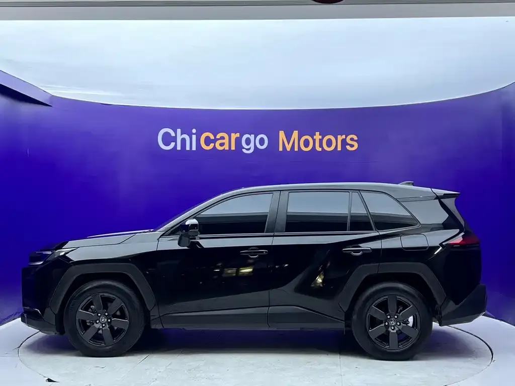 Toyota RAV4 — фото 2