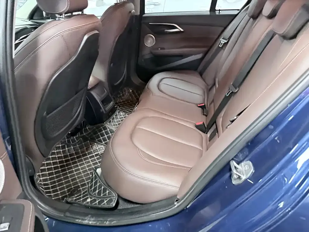 BMW 1 Series — фото 10