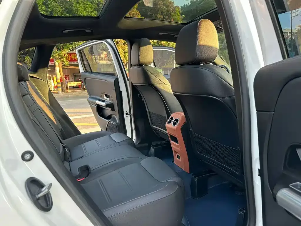 Mercedes-Benz GLA — фото 3