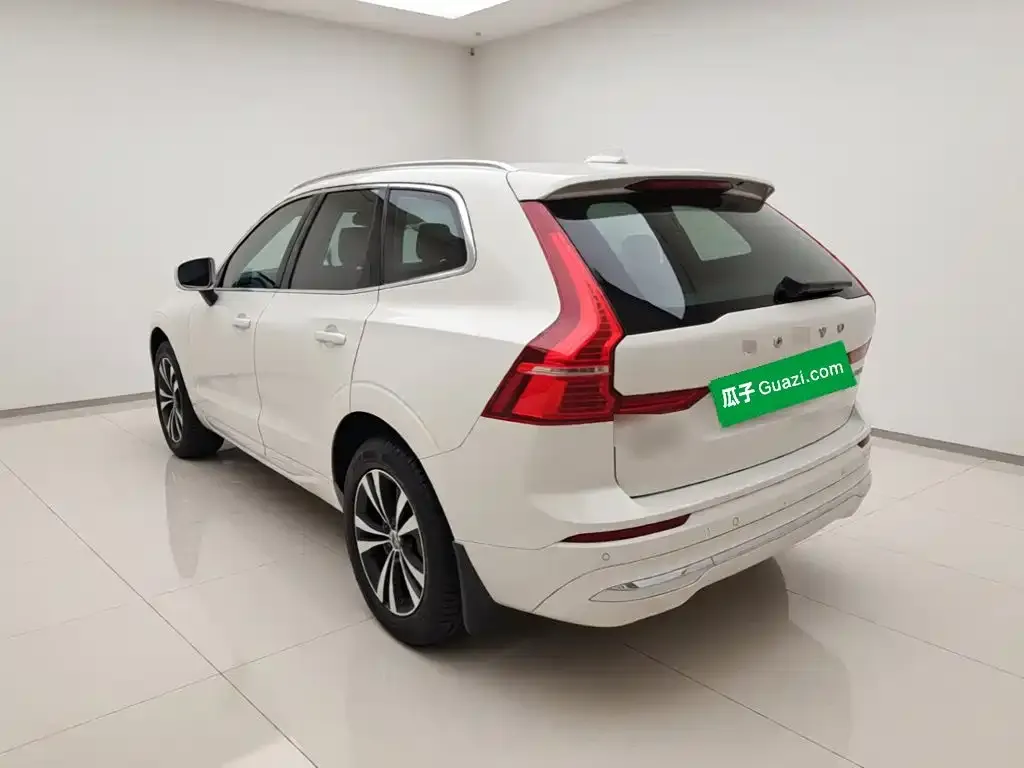 Volvo XC60 — фото 4