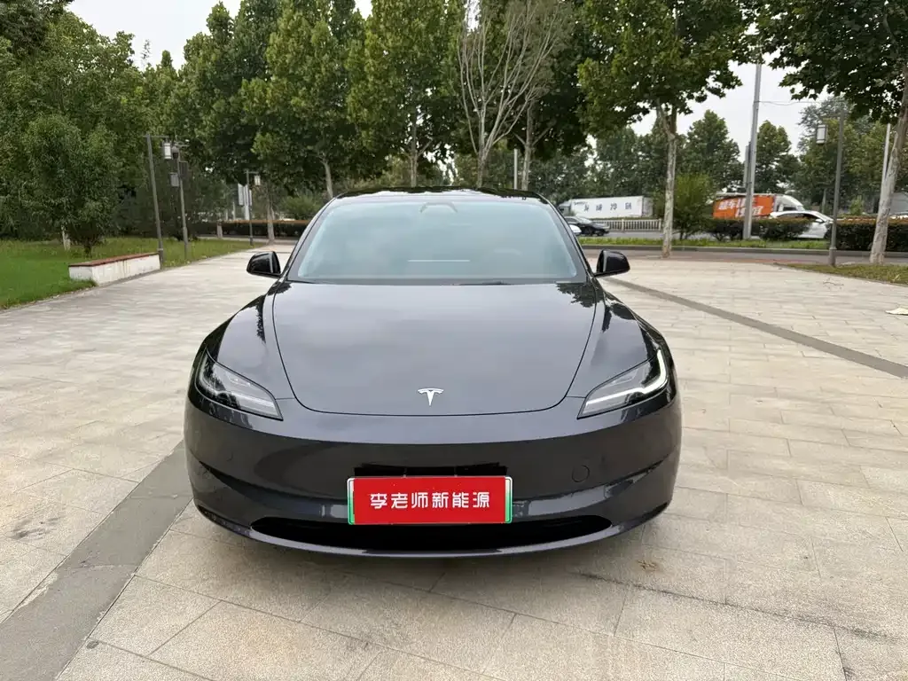 Tesla Model 3 — фото 4