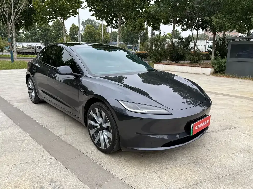 Tesla Model 3 — фото 6