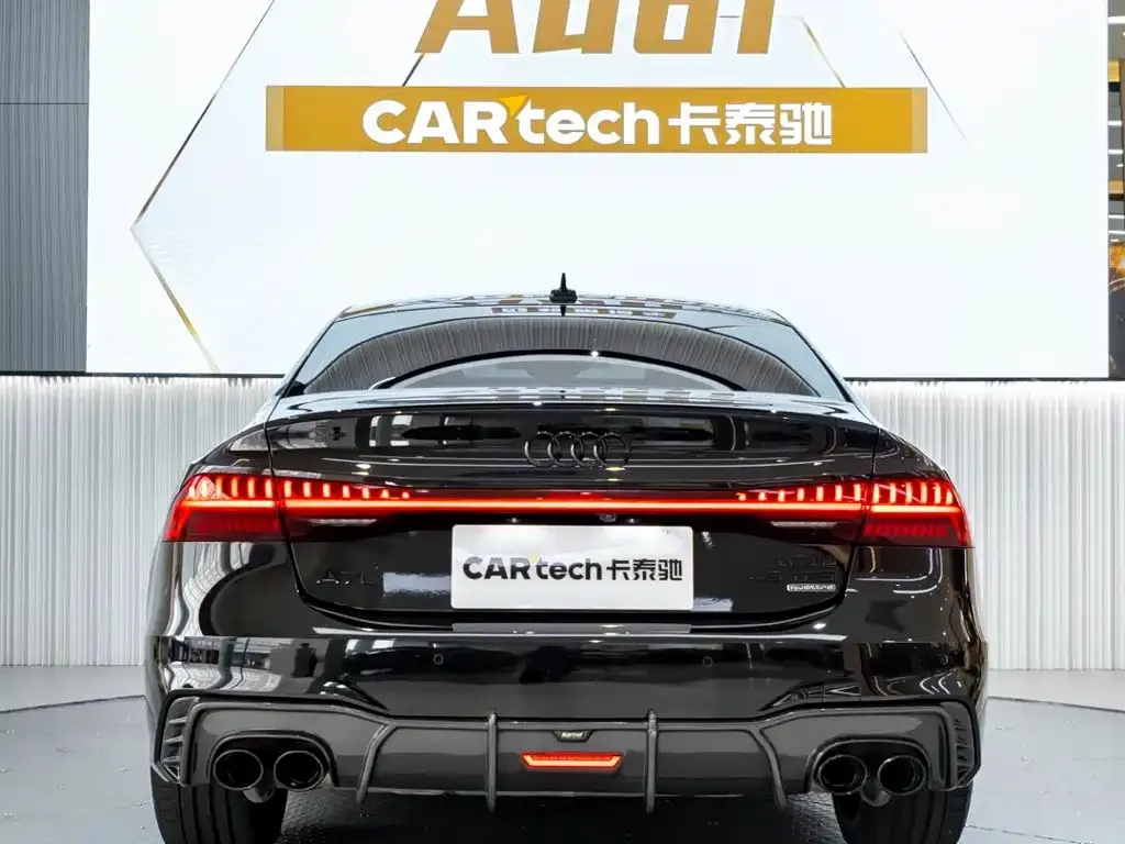 Audi A7L — фото 9