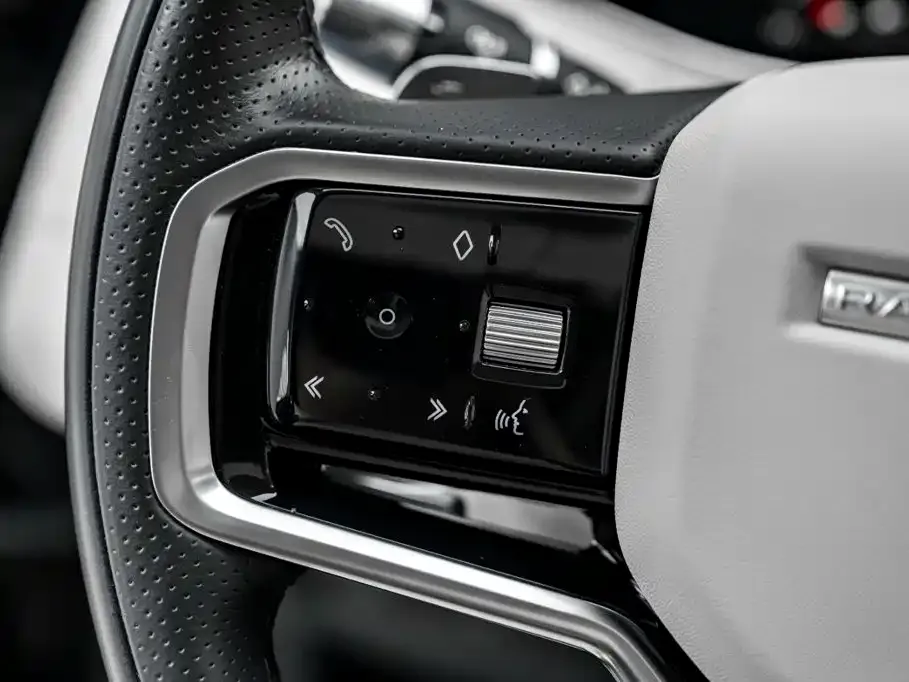 Land Rover Evoque — фото 10