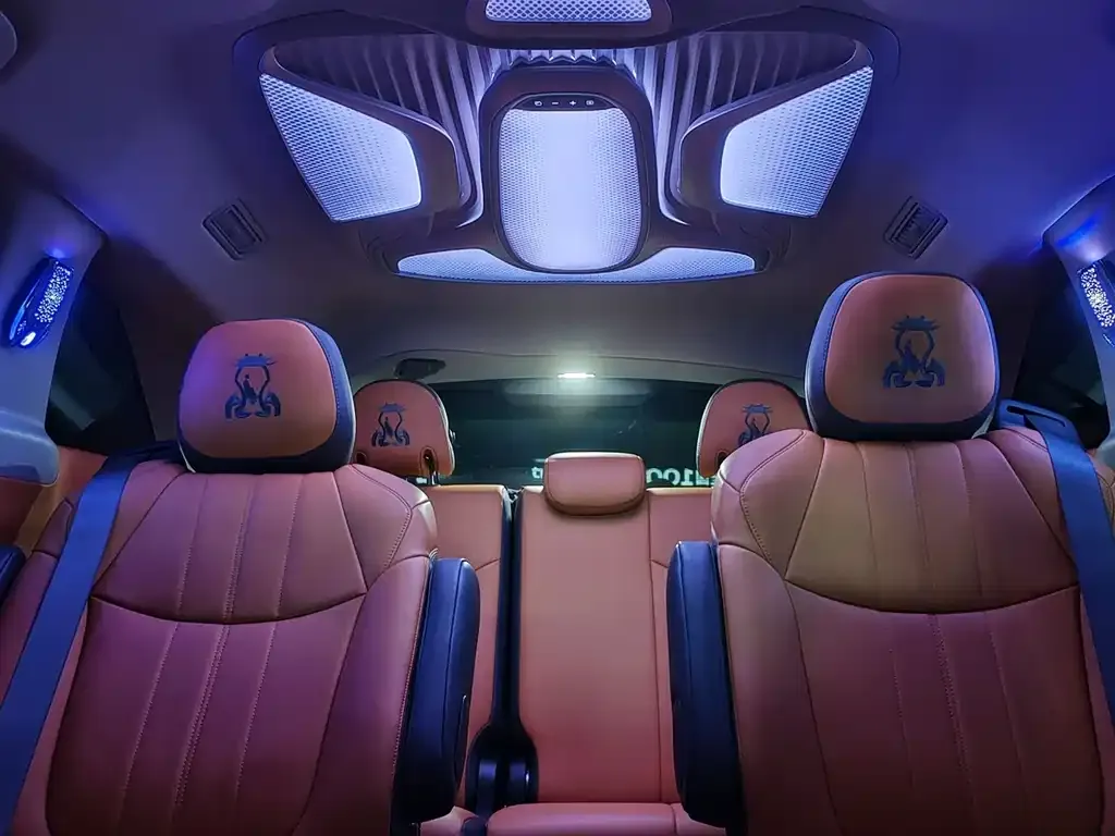 Toyota Granvia — фото 9