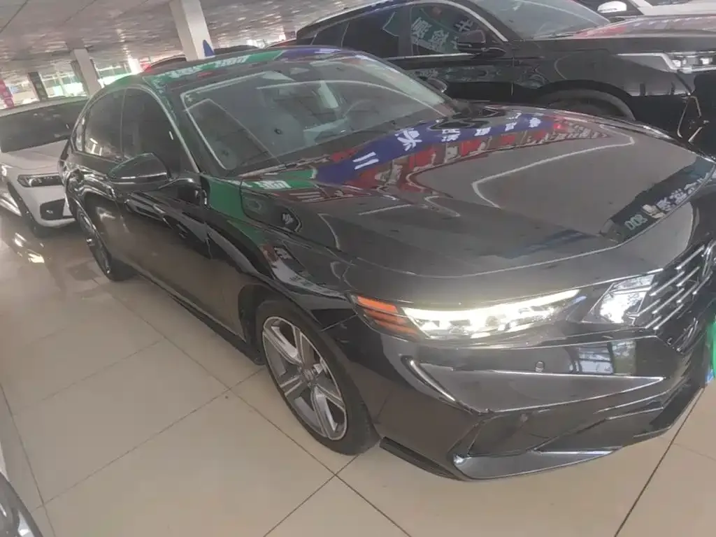 Honda Accord — фото 10