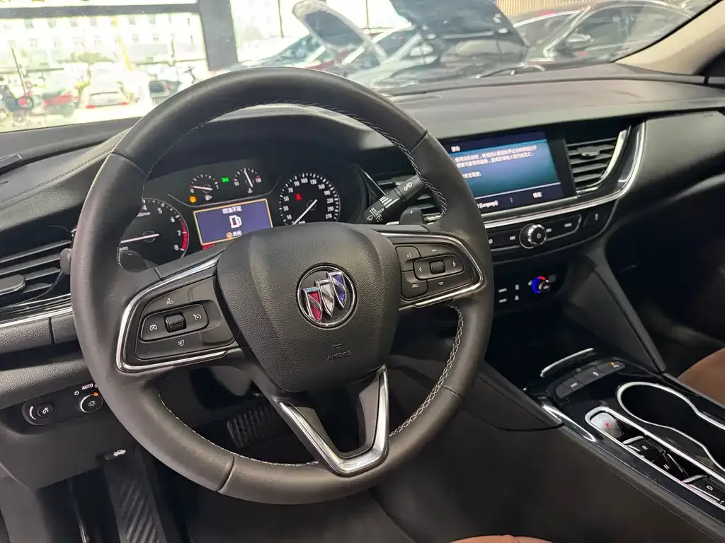 Buick Regal — фото 7