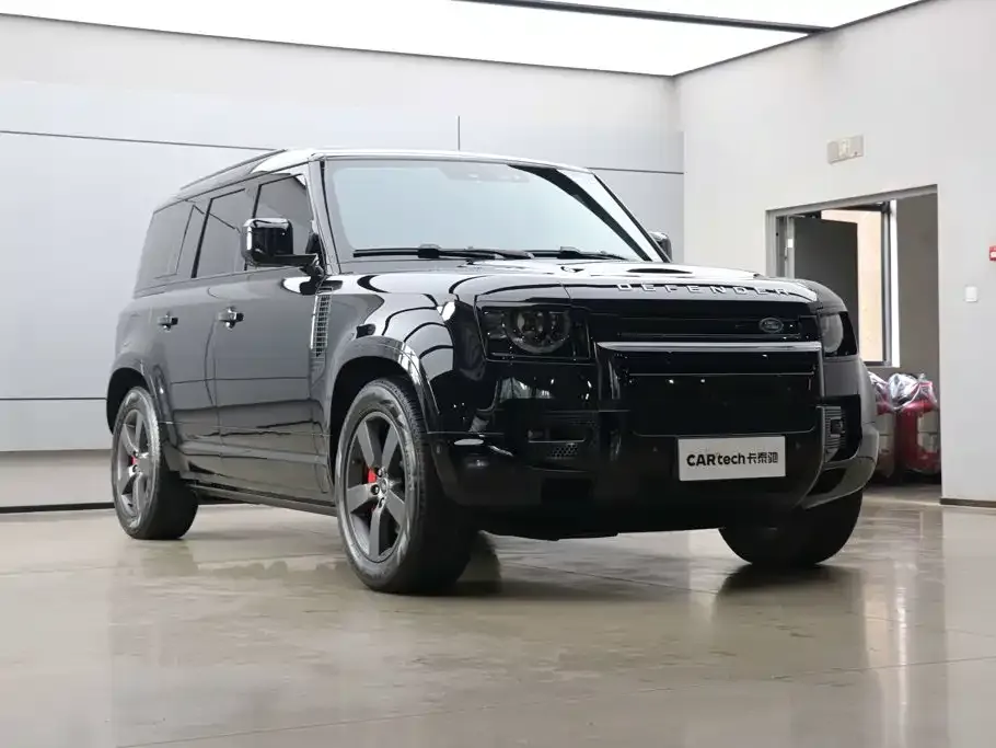 Land Rover Defender — фото 10