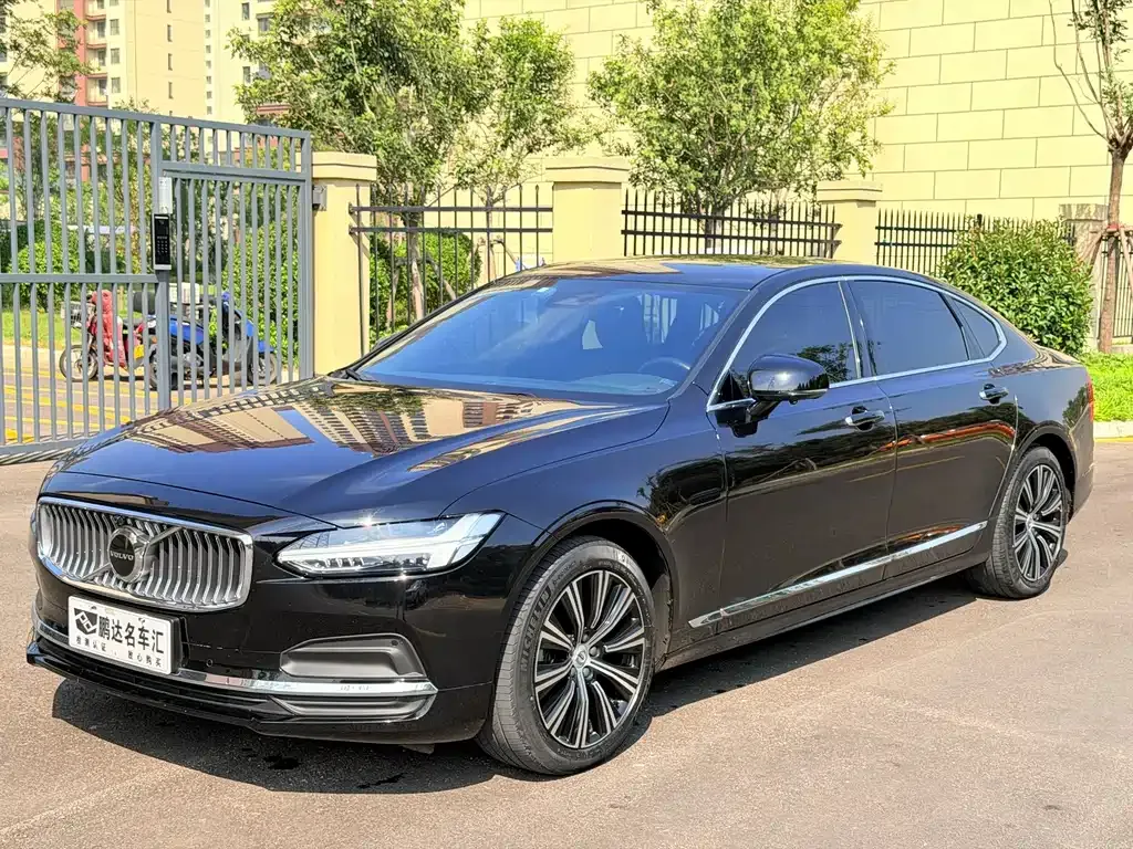 Volvo S90 — фото 1