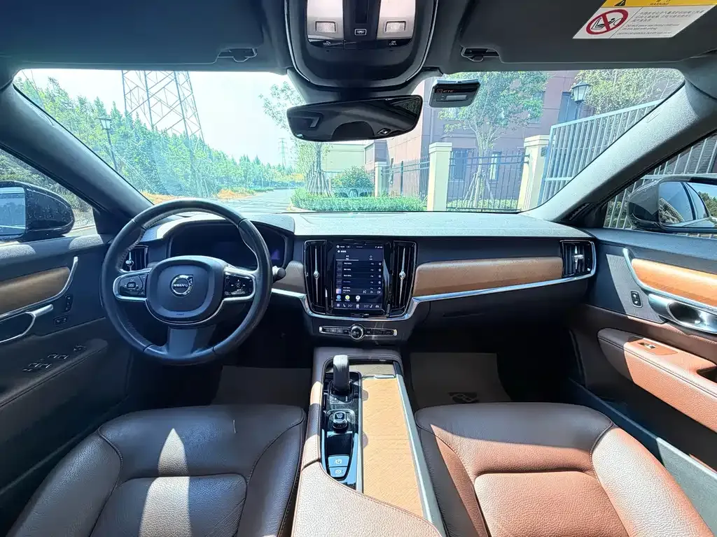 Volvo S90 — фото 4