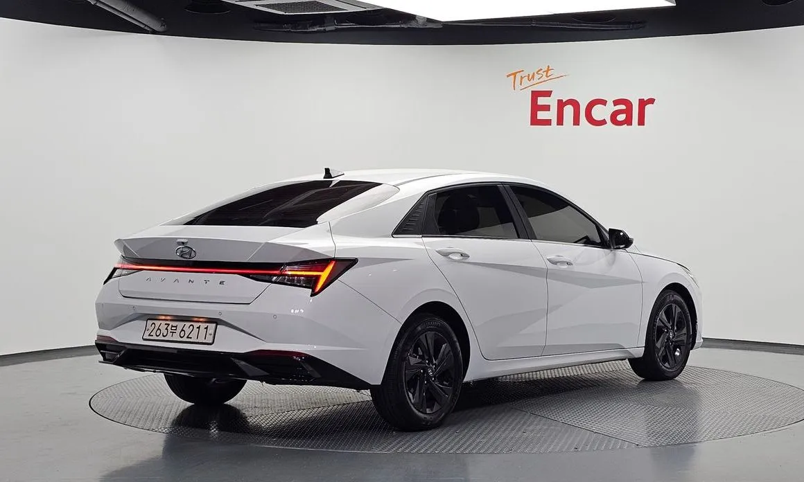 Hyundai AVANTE — фото 5