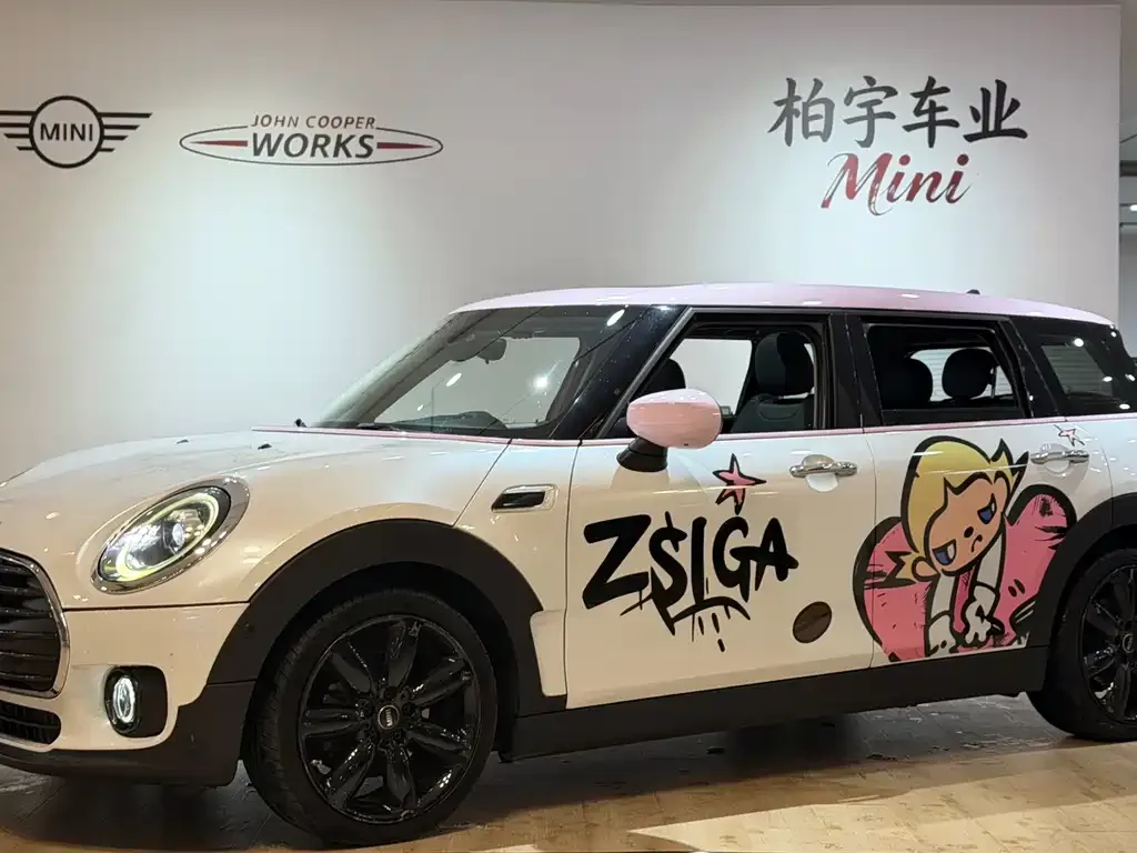 MINI Clubman — фото 1