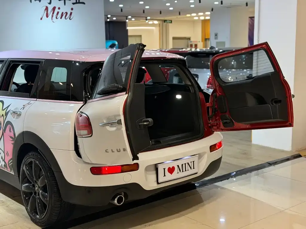 MINI Clubman — фото 6
