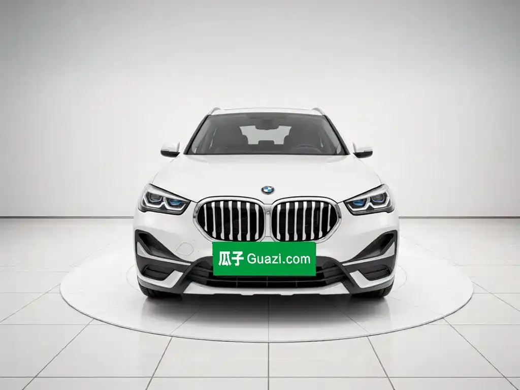 BMW X1 — фото 10