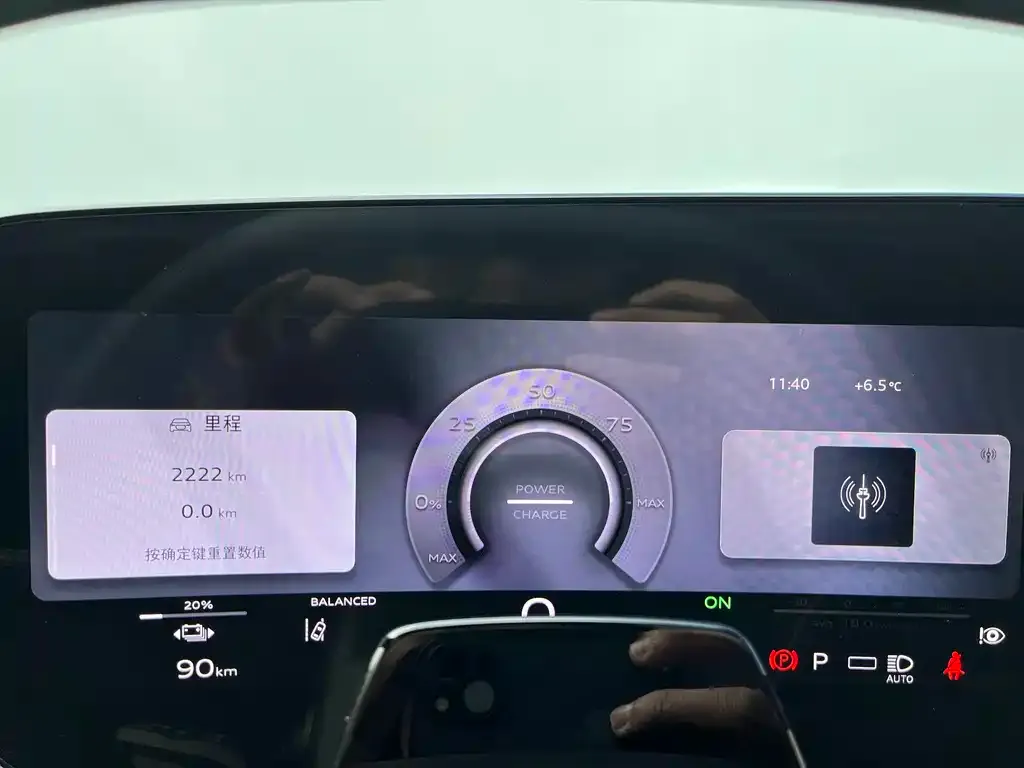 Audi Q6L e-tron — фото 3