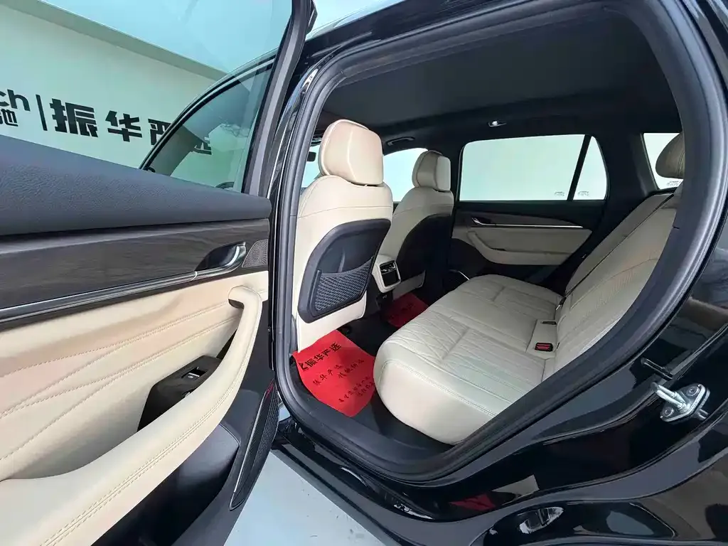 Geely Xingyue L — фото 7