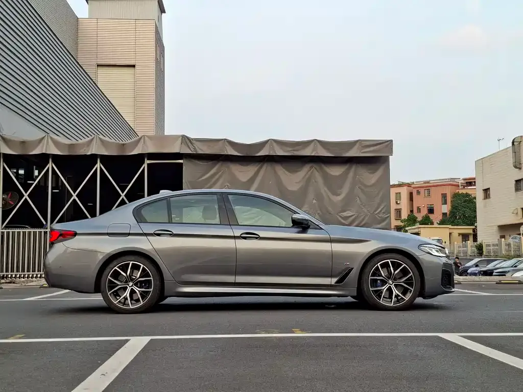 BMW 5 Series (Import) — фото 5