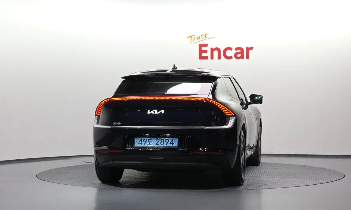 Kia EV6 — фото 6