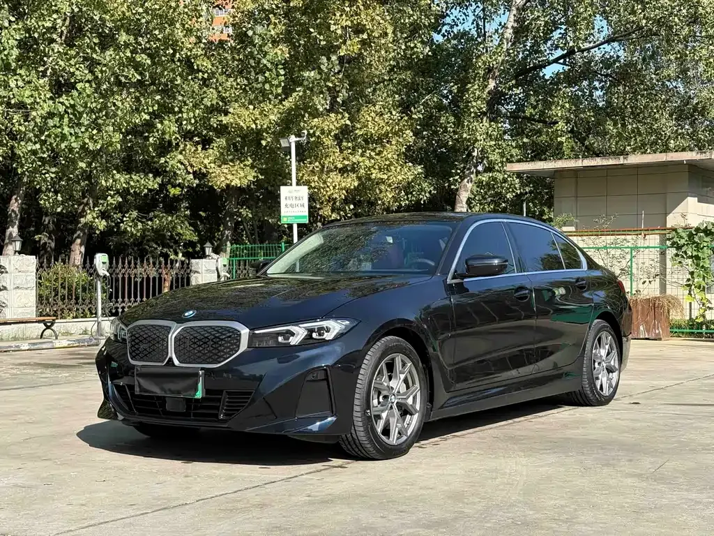 BMW i3 — фото 1